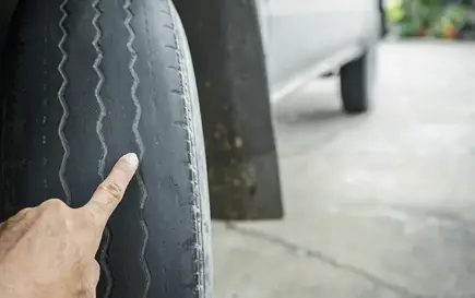6 دلیل اصلی ساییده شدن لاستیک + روش‌های جلوگیری از لاستیک سایی